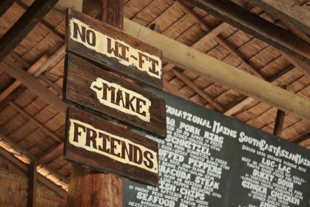 Mad Monkey Koh Rong Samloem Hostel Koh Rong Sanloem Exterior photo
